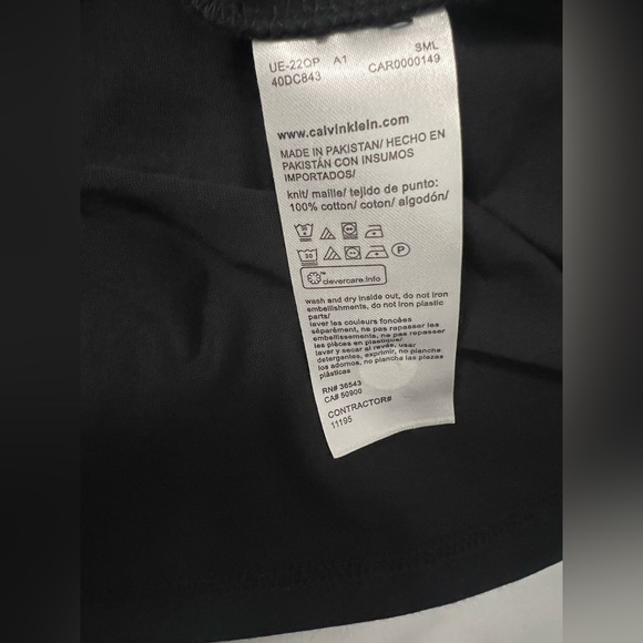 NWT- Calvin Klein Black Beauty Short Sleeves T Shirt Size Small - Picture 7 of 7